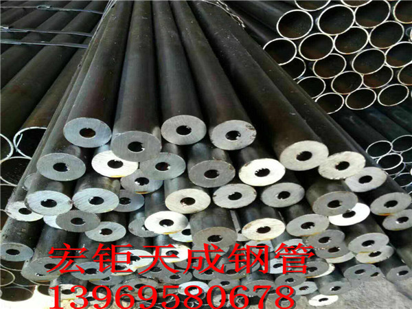 小口徑無(wú)縫鋼管 5000.jpg 小口徑無(wú)縫鋼管 5000.jpg